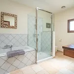 Villa Pangur-ban By Aura Collection
