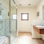 Pangur-ban By Aura Collection Villa